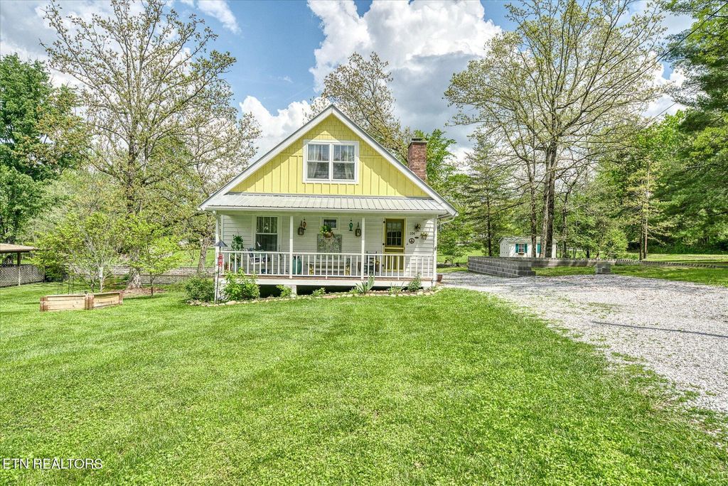 Photo of 104 Peace Pipe Bnd Bnd, Crossville, TN 38572 (MLS # 1301178)