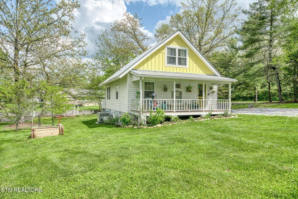 Photo of 104 Peace Pipe Bnd Bnd, Crossville, TN 38572 (MLS # 1301178)