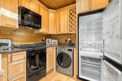 Tiny photo for 4167 Chamberlain Lane, Sevierville, TN 37862 (MLS # 1321027)