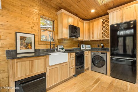 Tiny photo for 4167 Chamberlain Lane, Sevierville, TN 37862 (MLS # 1321027)