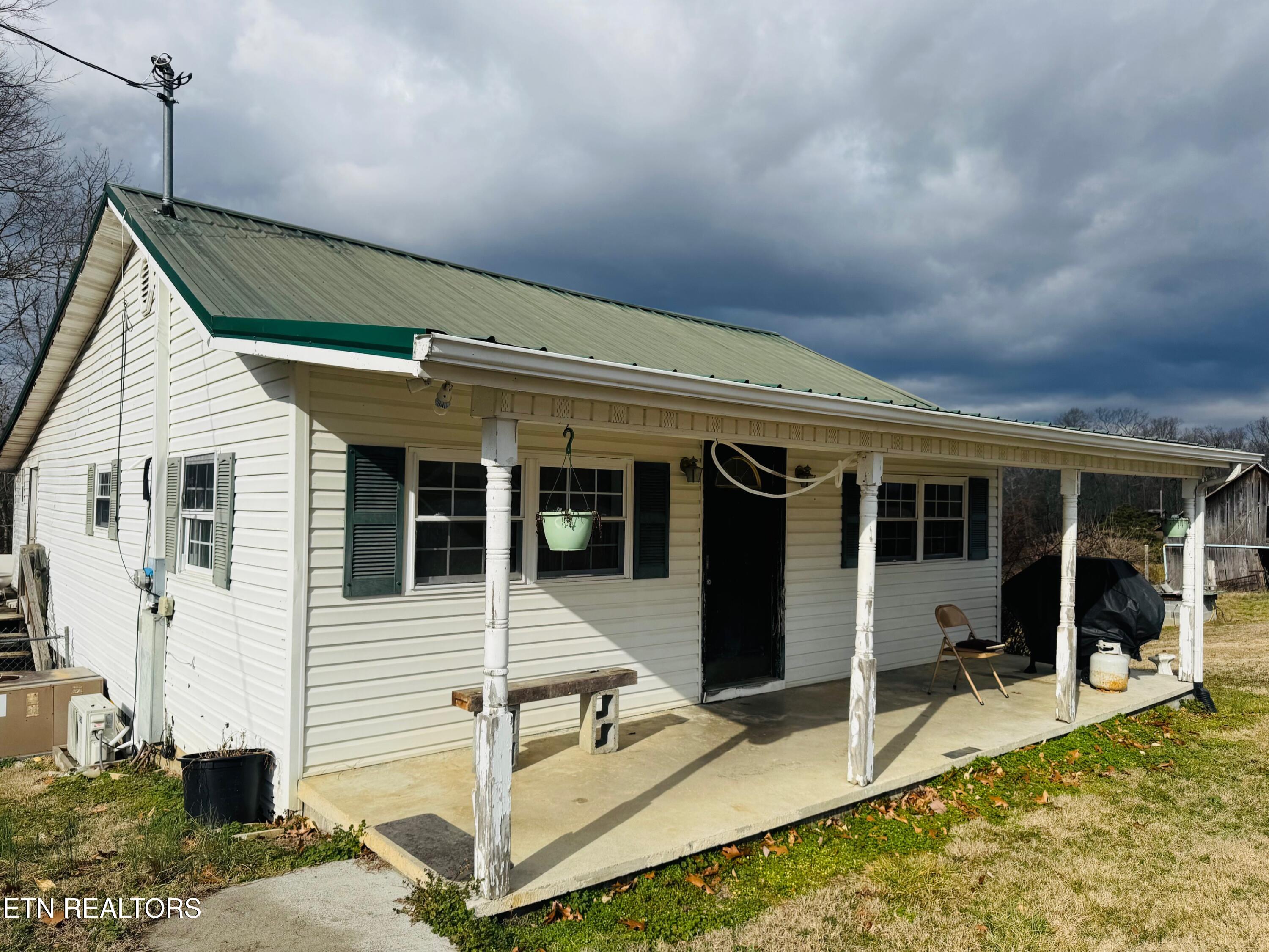 1221 Brady Rd