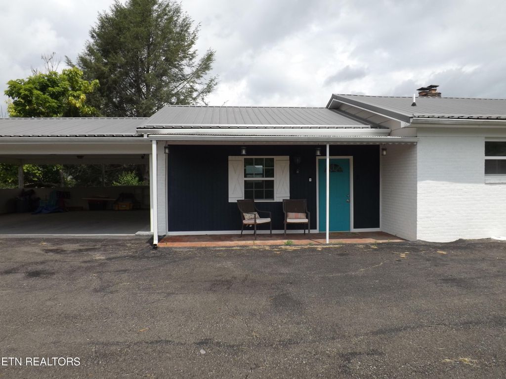 Photo of 187 Oxford Circle, Harrogate, TN 37752 (MLS # 1345626)