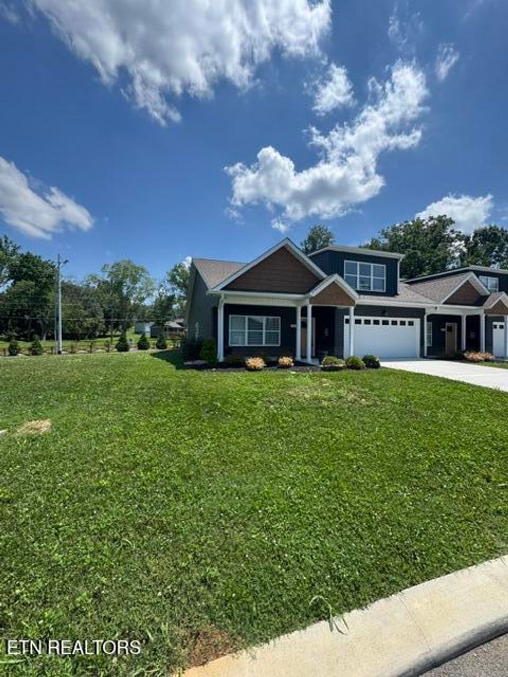 Photo of 1402 Summer Meadow Lane, Powell, TN 37849 (MLS # 1344498)