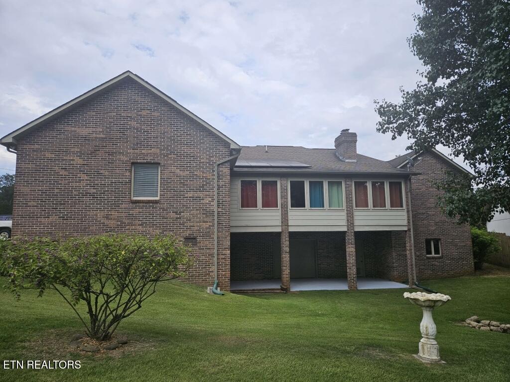 3201 Roanoke Circle