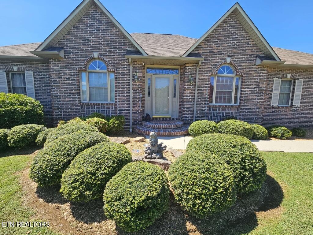 3201 Roanoke Circle