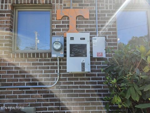Tiny photo for 3201 Roanoke Circle, Knoxville, TN 37920 (MLS # 1315853)