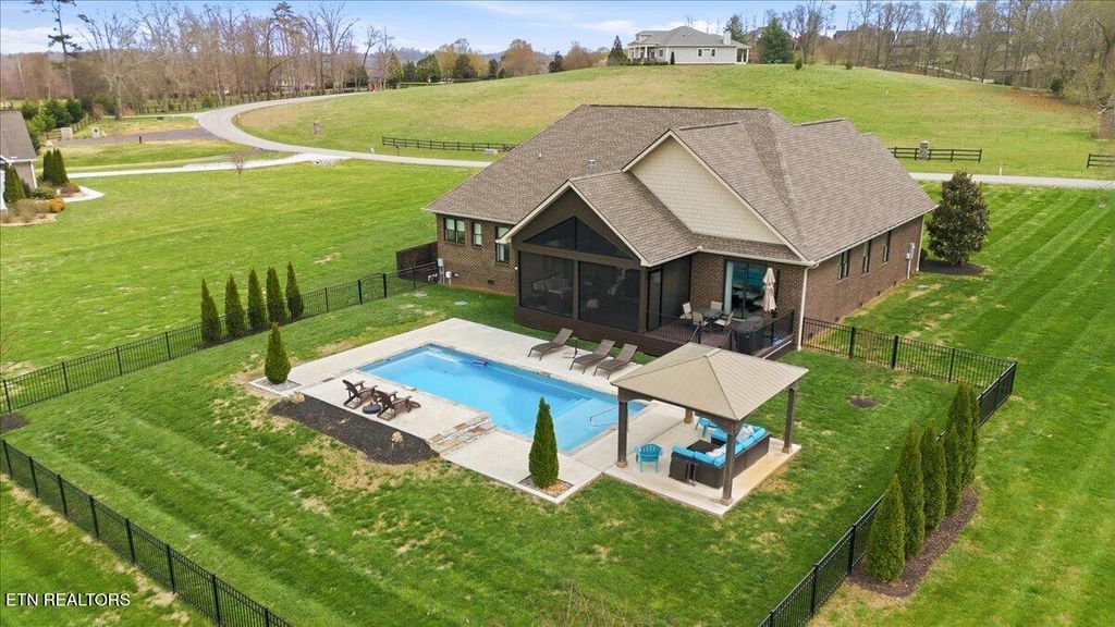 Photo of 3524 Rankin Ferry Loop, Louisville, TN 37777 (MLS # 1333364)