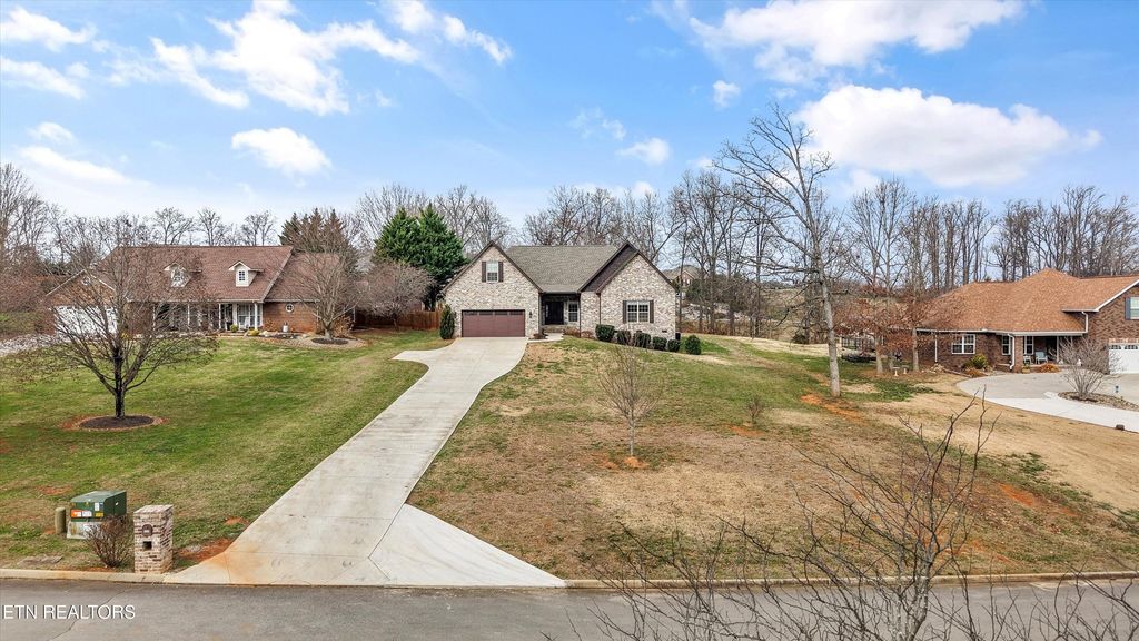 Photo of 5065 Chosin Tr, Greenback, TN 37742 (MLS # 1325972)