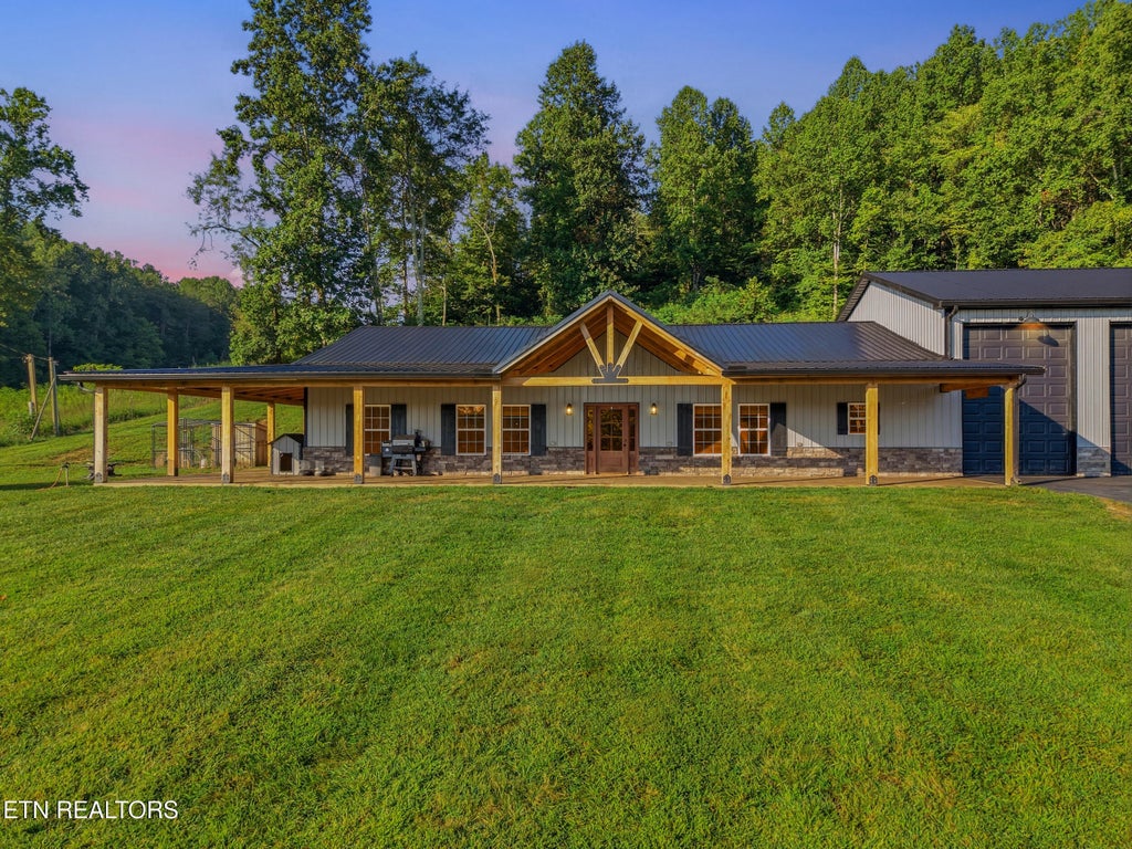 Photo of 123 Raccoon Valley Rd, Maynardville, TN 37807 (MLS # 1354181)