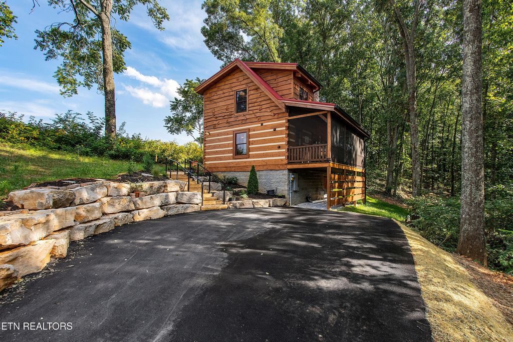 Photo of 967 Cave Rd, Jefferson City, TN 37760 (MLS # 1338536)
