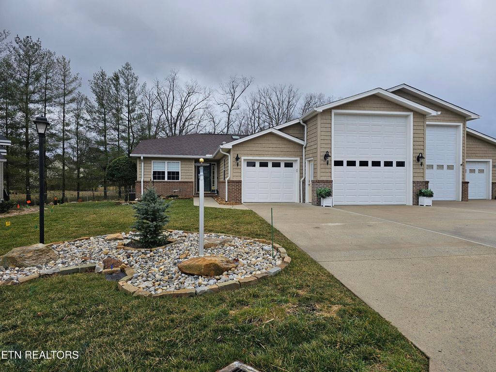Photo of 78 Our Way Loop, Crossville, TN 38555 (MLS # 1332088)