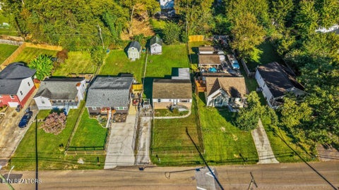 Tiny photo for 2963 Cecil Ave, Knoxville, TN 37917 (MLS # 1359482)