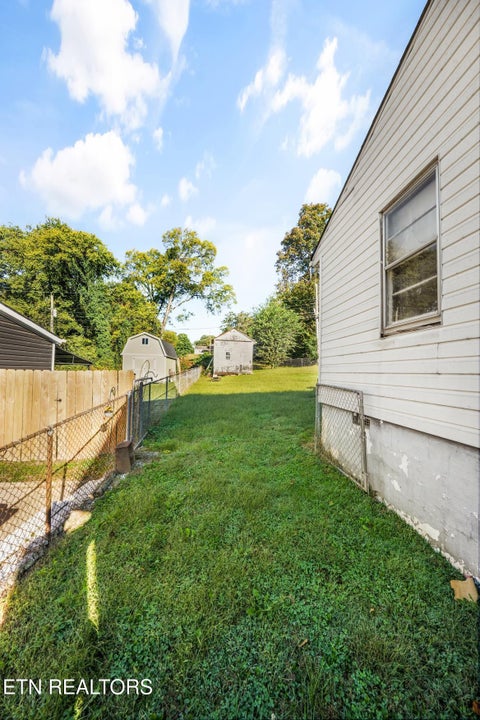 Tiny photo for 2963 Cecil Ave, Knoxville, TN 37917 (MLS # 1359482)