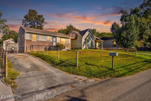 Tiny photo for 2963 Cecil Ave, Knoxville, TN 37917 (MLS # 1359482)