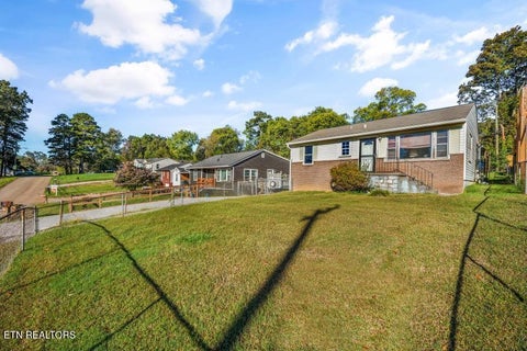 Tiny photo for 2963 Cecil Ave, Knoxville, TN 37917 (MLS # 1359482)
