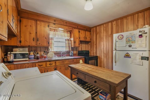 Tiny photo for 2963 Cecil Ave, Knoxville, TN 37917 (MLS # 1359482)