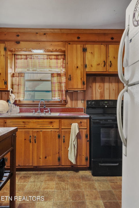 Tiny photo for 2963 Cecil Ave, Knoxville, TN 37917 (MLS # 1359482)