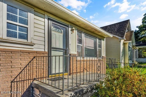 Tiny photo for 2963 Cecil Ave, Knoxville, TN 37917 (MLS # 1359482)