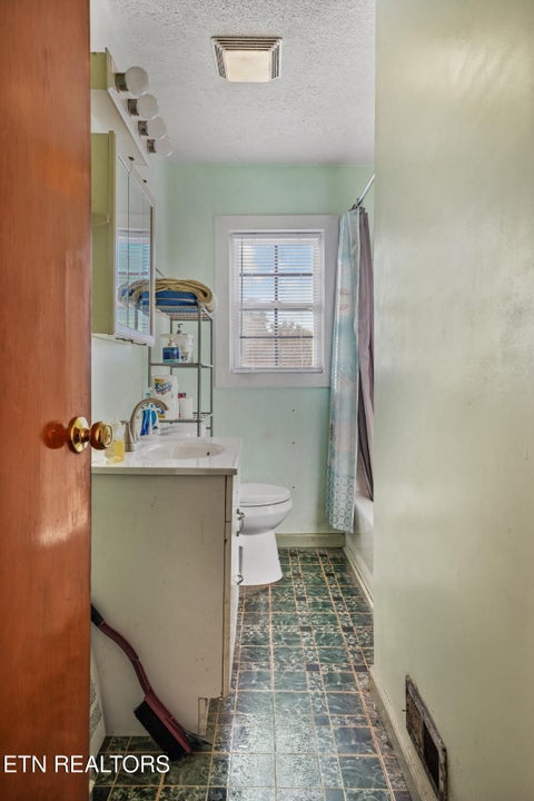 Tiny photo for 2963 Cecil Ave, Knoxville, TN 37917 (MLS # 1359482)