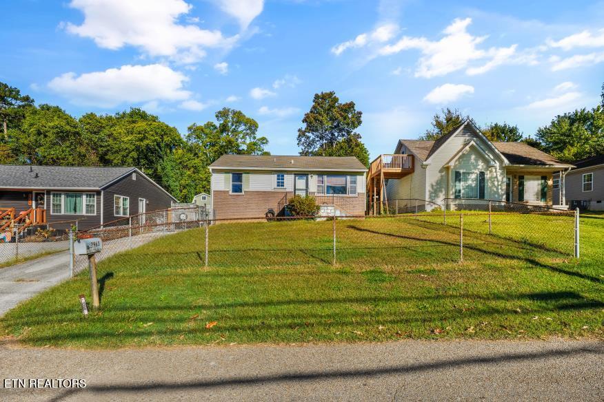 Photo of 2963 Cecil Ave, Knoxville, TN 37917 (MLS # 1359482)