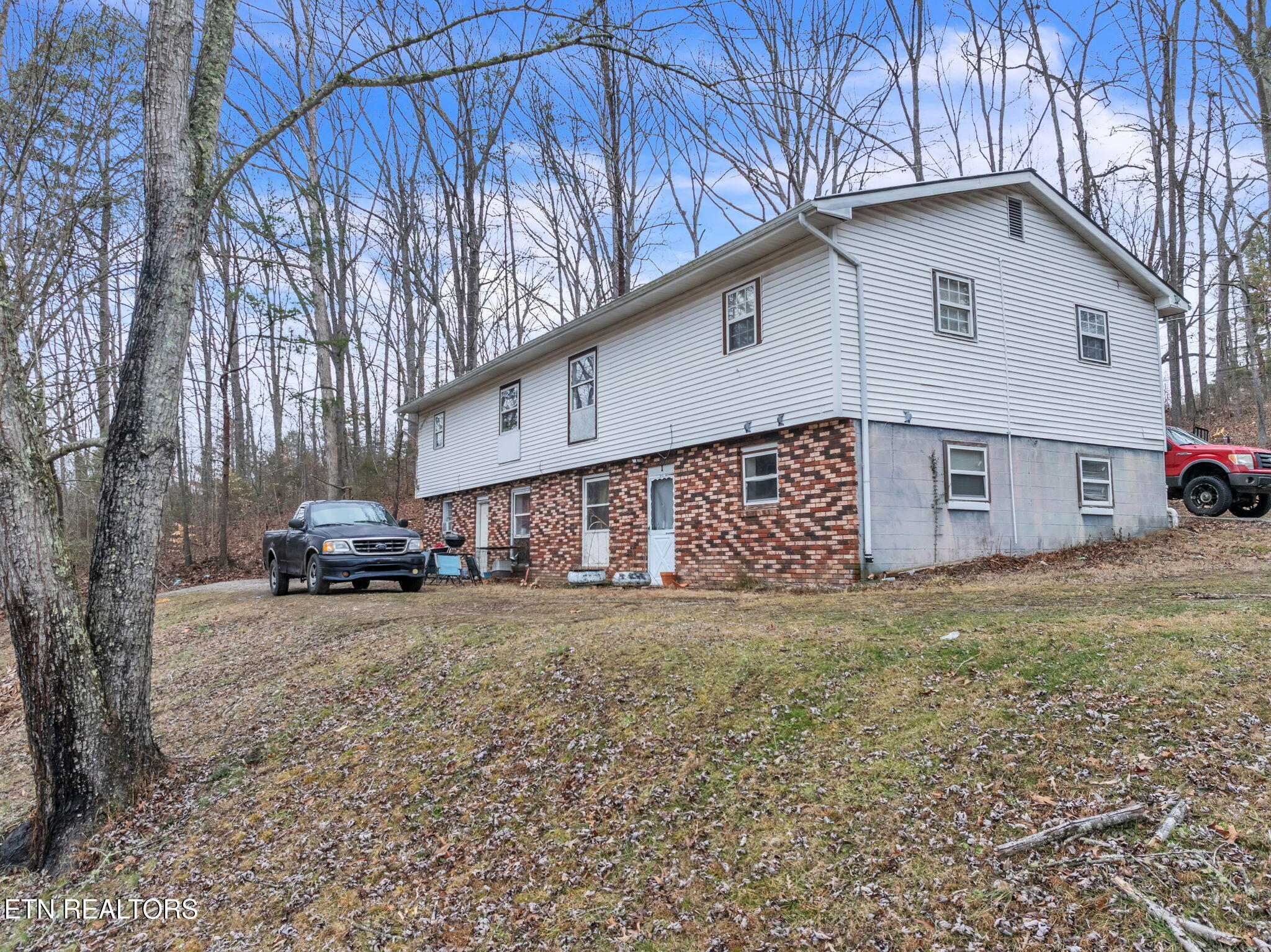 211 Timberlake Circle