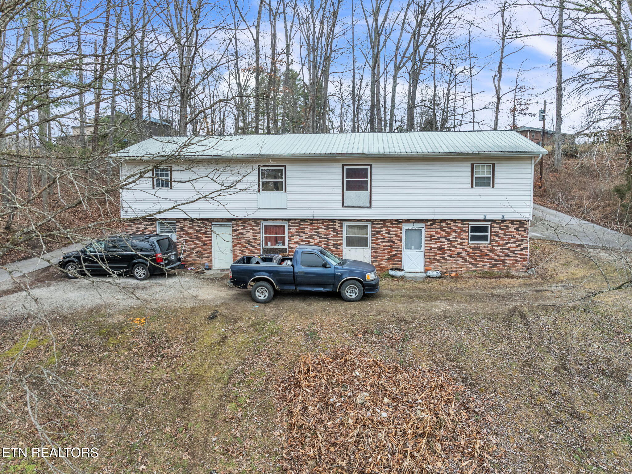 211 Timberlake Circle