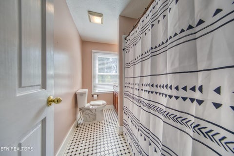Tiny photo for 2624 Delrose Drive, Knoxville, TN 37914 (MLS # 1354333)