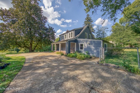 Tiny photo for 2624 Delrose Drive, Knoxville, TN 37914 (MLS # 1354333)