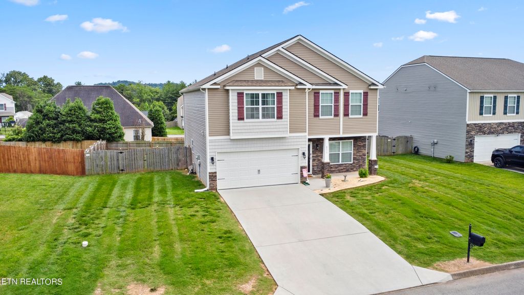 Photo of 8216 Horseshoe Mesa Tr, Corryton, TN 37721 (MLS # 1265550)