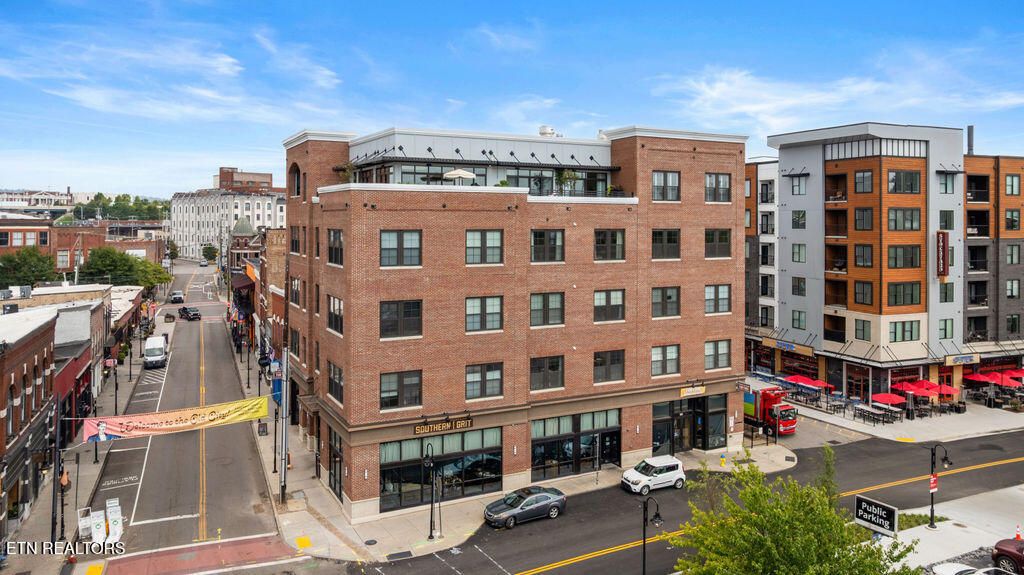 Photo of 115 Willow Ave #202, Knoxville, TN 37915 (MLS # 1313120)