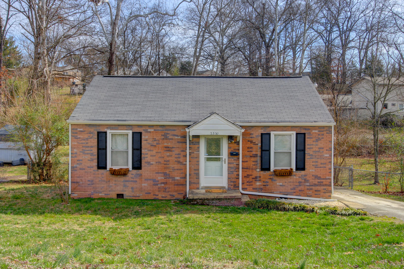 Photo 1 of 16 — 2330 Greenfield Lane, Knoxville, TN 37917