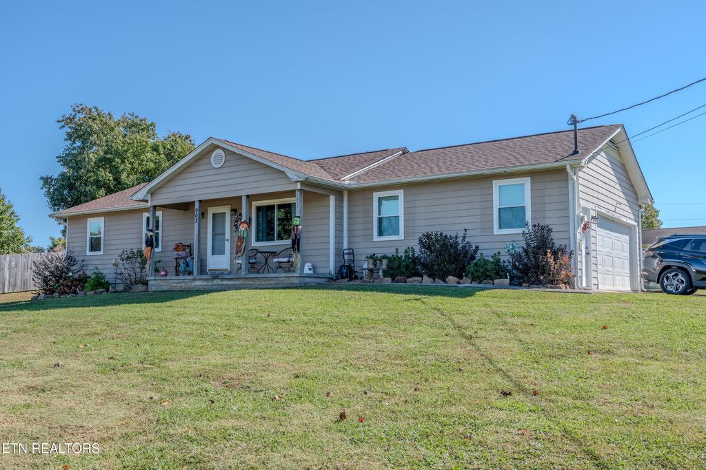 Photo of 903 Amy St, Seymour, TN 37865 (MLS # 1319843)