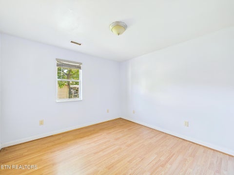 Tiny photo for 325 Riddle St, Athens, TN 37303 (MLS # 1355983)