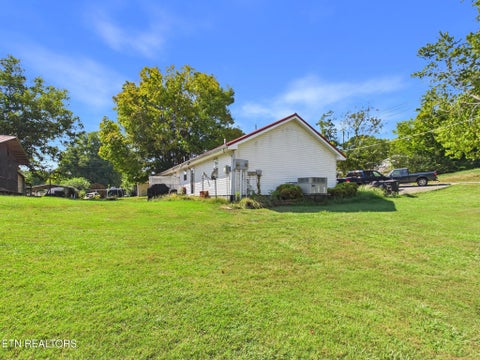 Tiny photo for 325 Riddle St, Athens, TN 37303 (MLS # 1355983)