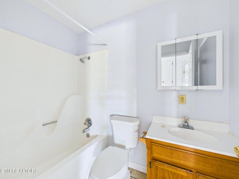 Tiny photo for 325 Riddle St, Athens, TN 37303 (MLS # 1355983)