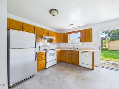 Tiny photo for 325 Riddle St, Athens, TN 37303 (MLS # 1355983)
