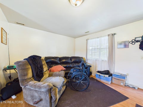 Tiny photo for 325 Riddle St, Athens, TN 37303 (MLS # 1355983)