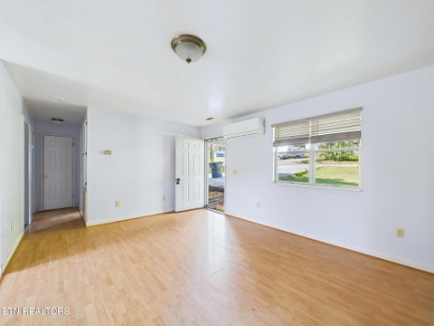 Tiny photo for 325 Riddle St, Athens, TN 37303 (MLS # 1355983)