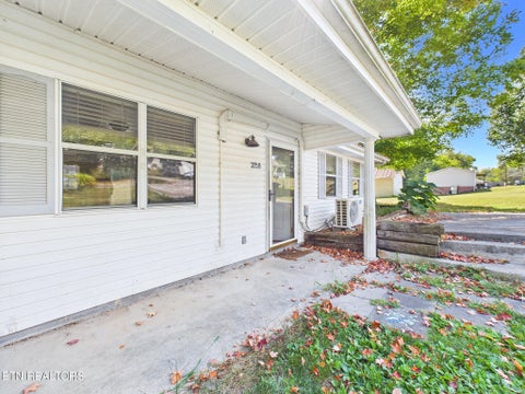 Tiny photo for 325 Riddle St, Athens, TN 37303 (MLS # 1355983)