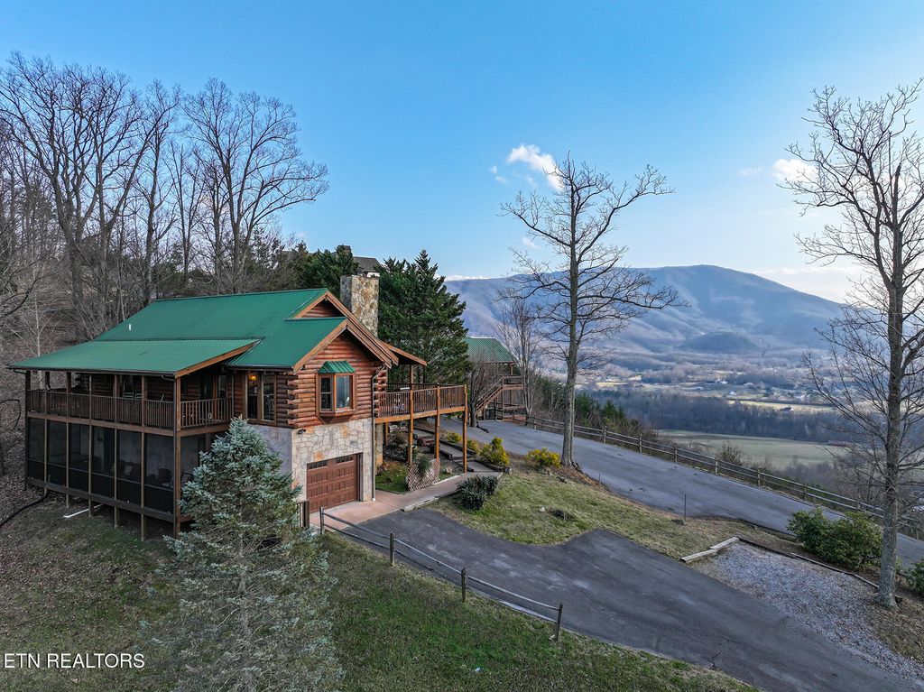 Photo of 2485 Black Bear Ridge Way, Sevierville, TN 37862 (MLS # 1330444)