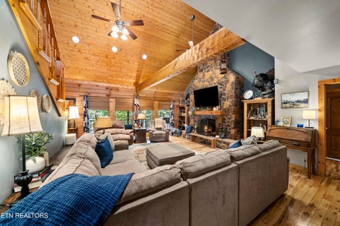 Tiny photo for 545 Dripping Springs Rd, Monterey, TN 38574 (MLS # 1359779)