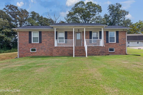 Photo of 217 Rosewood Lane, Smithville, TN 37166 (MLS # 1355410)