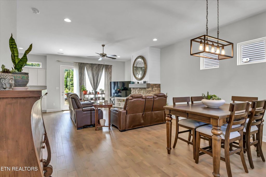 Photo of 1112 Belle Pond Ave, Knoxville, TN 37932 (MLS # 1311350)