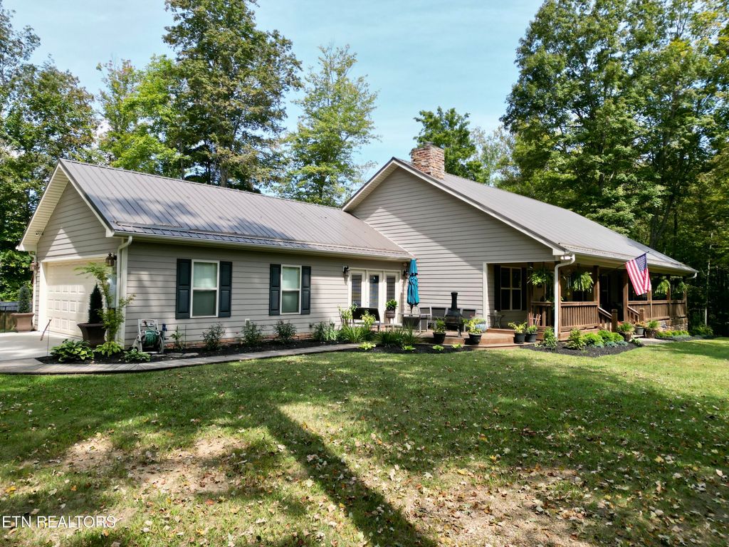 Photo of 252 Running Deer Tr, Caryville, TN 37714 (MLS # 1315763)