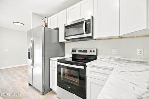Tiny photo for 2433 Tennessee 131 Hwy, Thorn Hill, TN 37881 (MLS # 1360307)