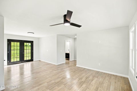 Tiny photo for 2433 Tennessee 131 Hwy, Thorn Hill, TN 37881 (MLS # 1360307)