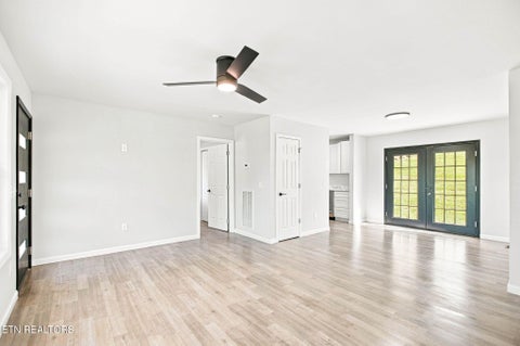Tiny photo for 2433 Tennessee 131 Hwy, Thorn Hill, TN 37881 (MLS # 1360307)
