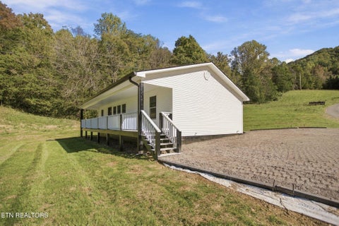 Tiny photo for 2433 Tennessee 131 Hwy, Thorn Hill, TN 37881 (MLS # 1360307)