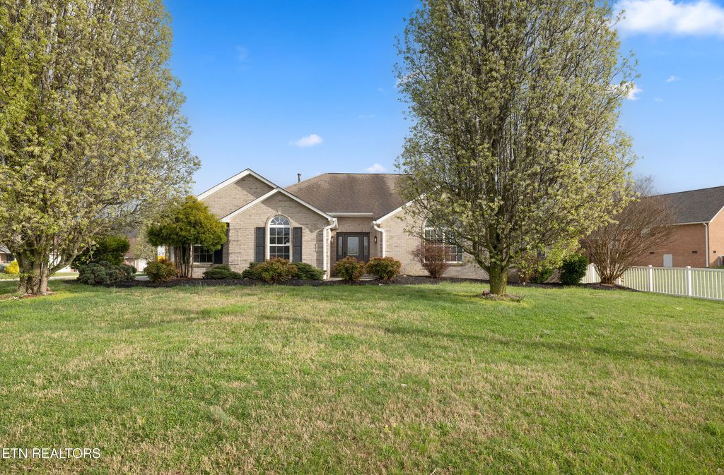 Photo of 2735 Andrews Crossing Rd, Knoxville, TN 37931 (MLS # 1333037)