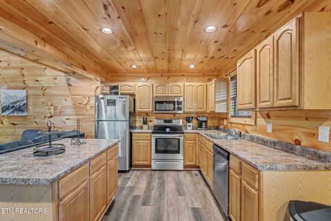 Tiny photo for 640 Country Oaks Drive, Pigeon Forge, TN 37863 (MLS # 1325942)